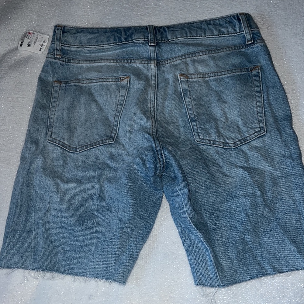 Topman Ripped Shorts - Picture 2 of 3